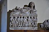 Volterra. La grandiosa serie di urne cinerarie del Museo Etrusco Guarnacci.